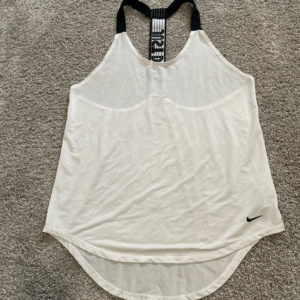 Nike women’s dry fit workout top